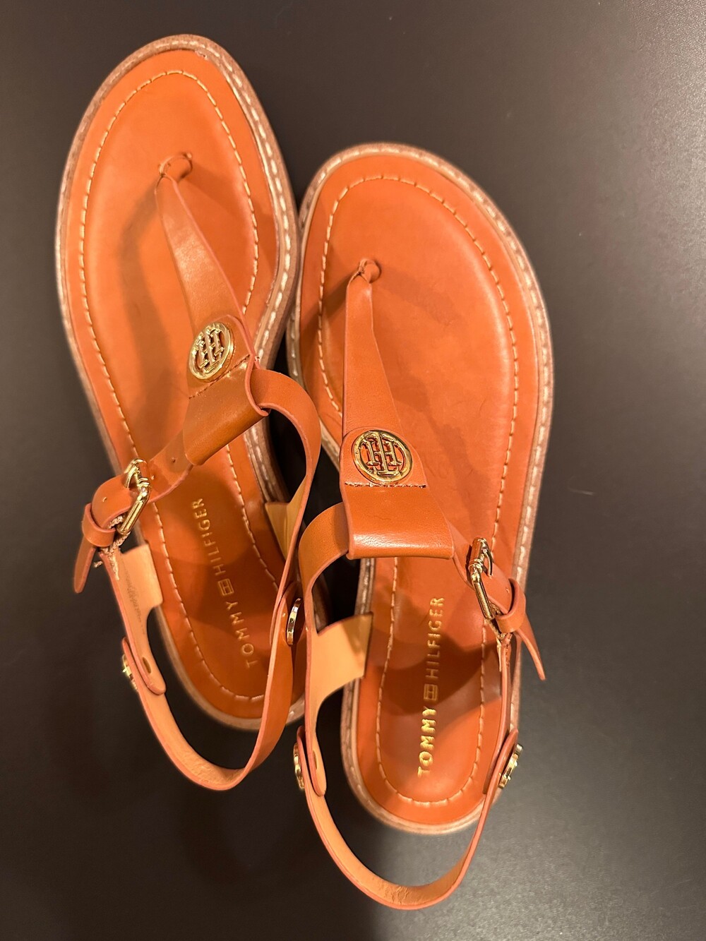 Tommy Hilfiger Tan Leather Sandals Size 7.5 Adjustable Buckle strap